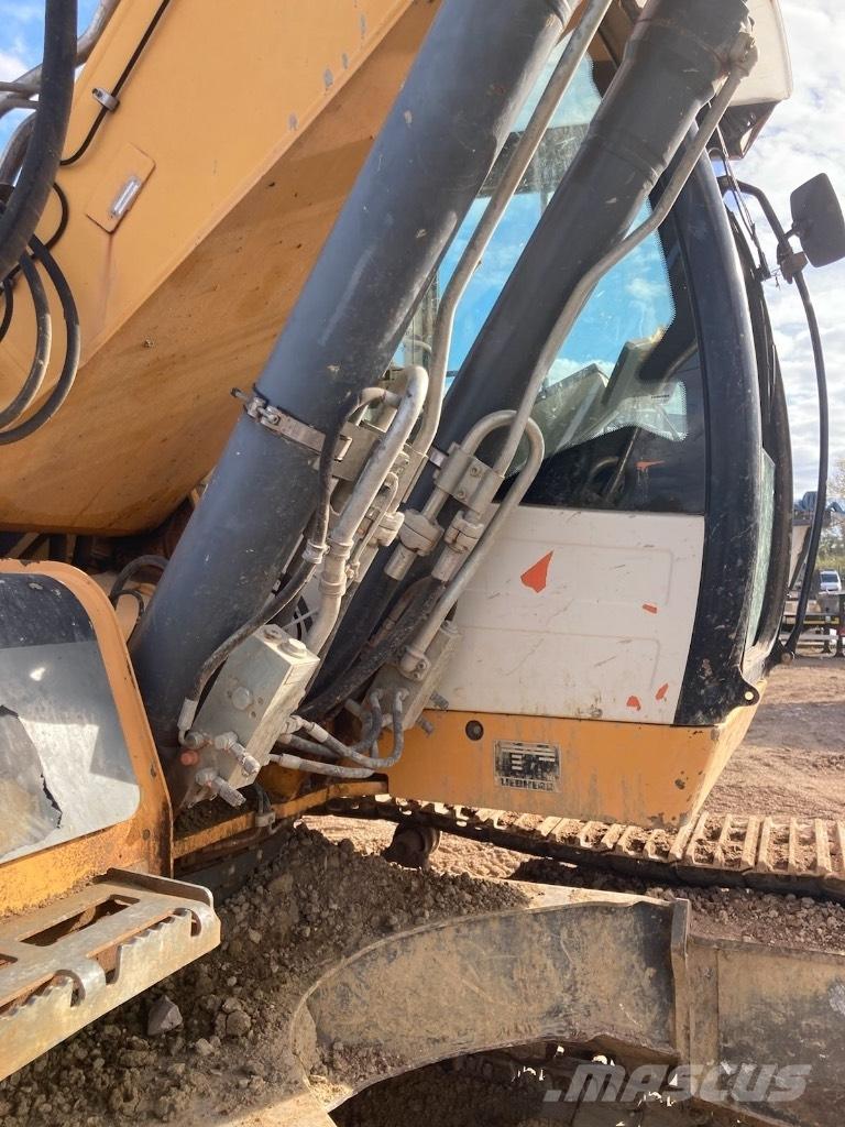 Liebherr R 906 Kāpurķēžu ekskavatori