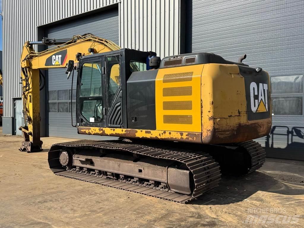 CAT 323EL Kāpurķēžu ekskavatori