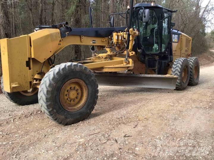 CAT 12M2 Greideri