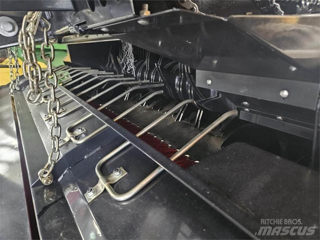 Case IH RB 344 RC Rituļu preses