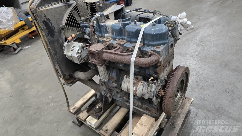 Kubota V 2203 E Dzinēji