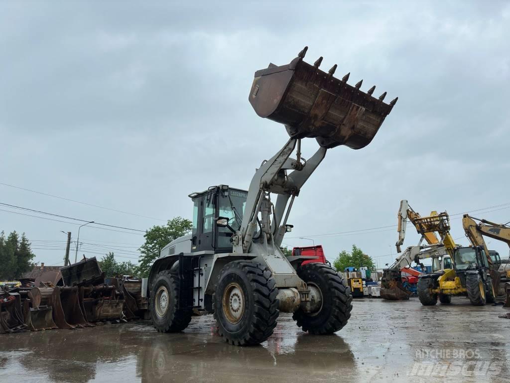 CAT 936H Iekrāvēji uz riteņiem