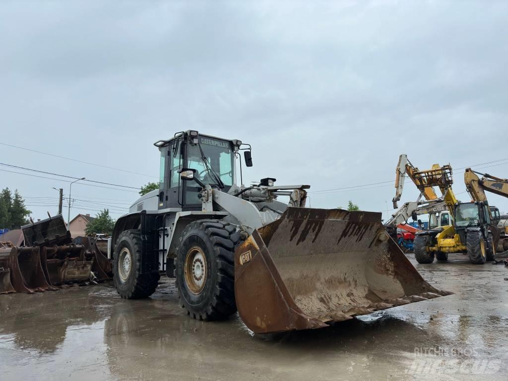 CAT 936H Iekrāvēji uz riteņiem