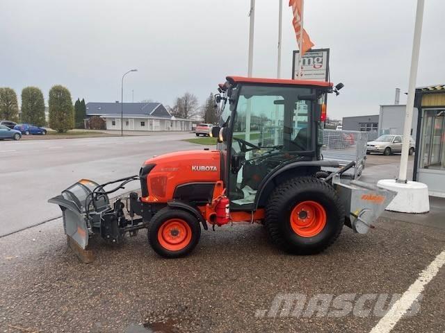 Kubota STW 37 Kompaktie traktori