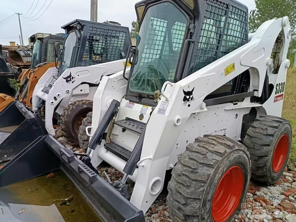 Bobcat S 330 Lietoti riteņu kompaktiekrāvēji