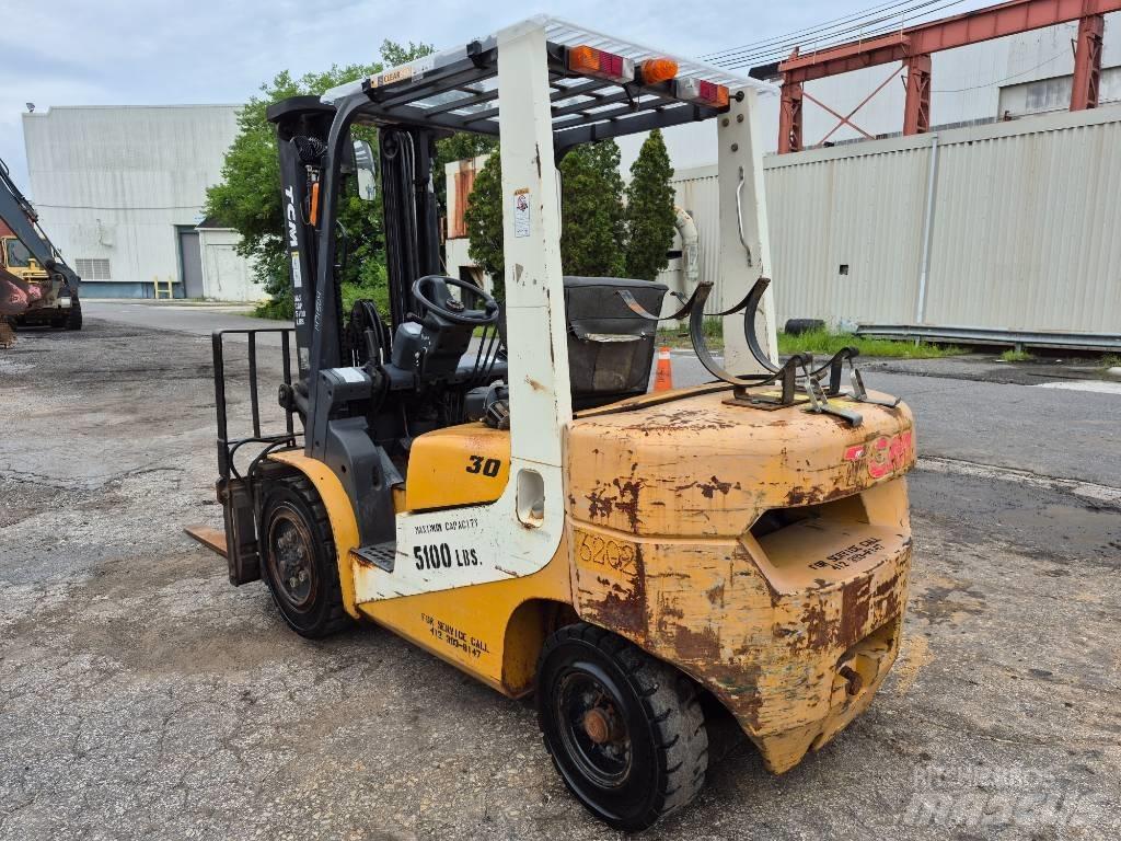 TCM FG 30 T Autokrāvēji - citi