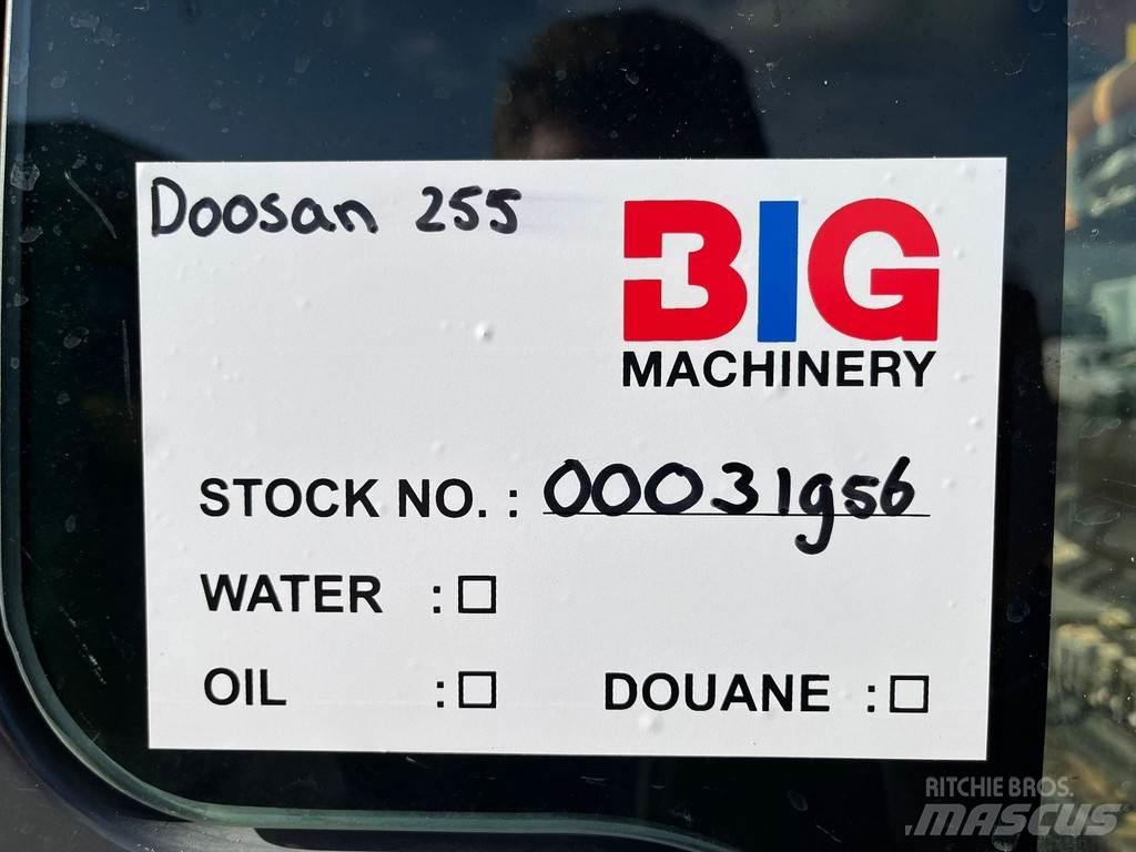Doosan DX255LC-3 Kāpurķēžu ekskavatori