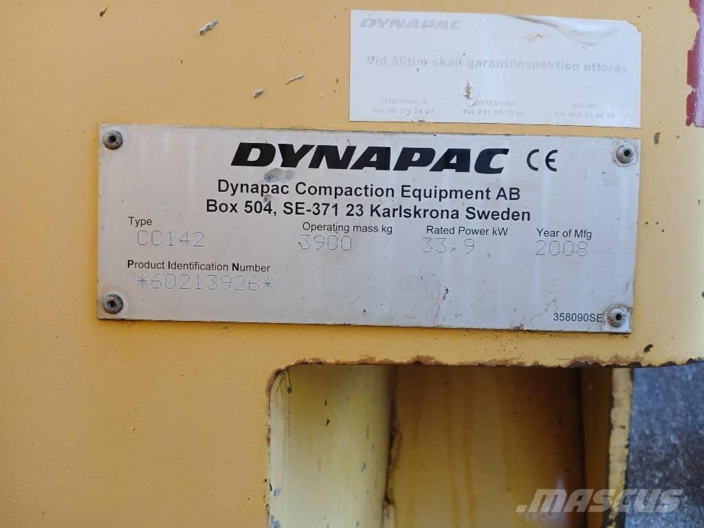 Dynapac CC142, Vält Divvalču grunts veltņi
