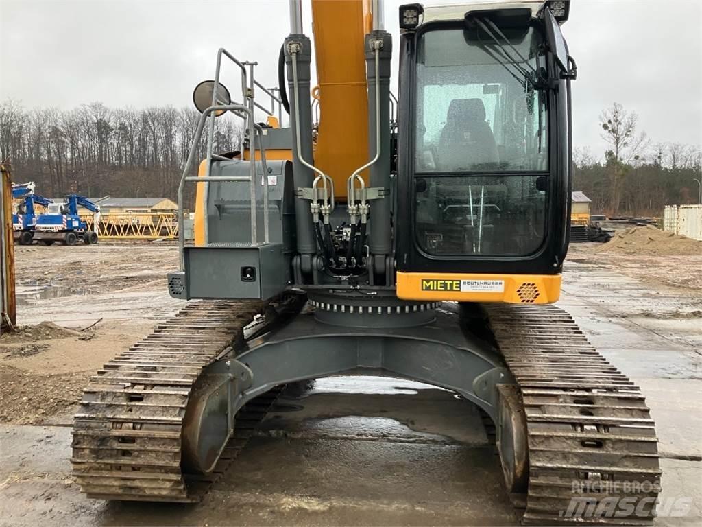 Liebherr R924 Kāpurķēžu ekskavatori