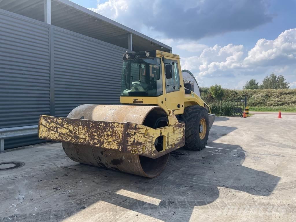 Bomag BW 216 DH-4 Vienvalča grunts veltņi