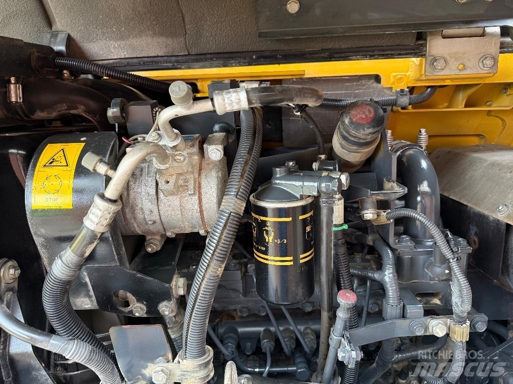 Komatsu PC 88 MR-8 Vidēja lieluma ekskavatori 7 t - 12 t
