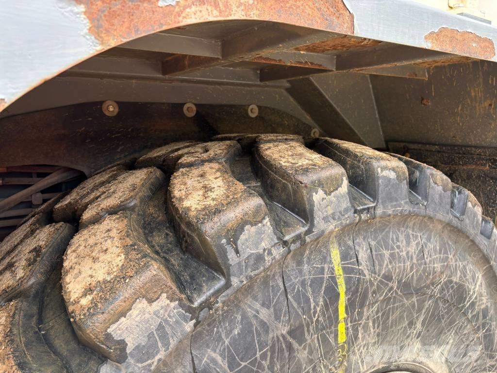 Terex TA 400 Artikulētie pašizgāzēji