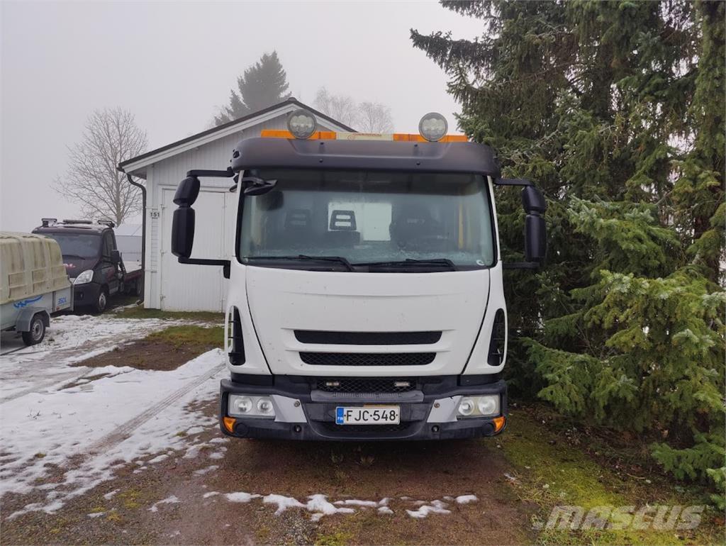 Iveco ML80E18 Evakuators ar manipulatoru