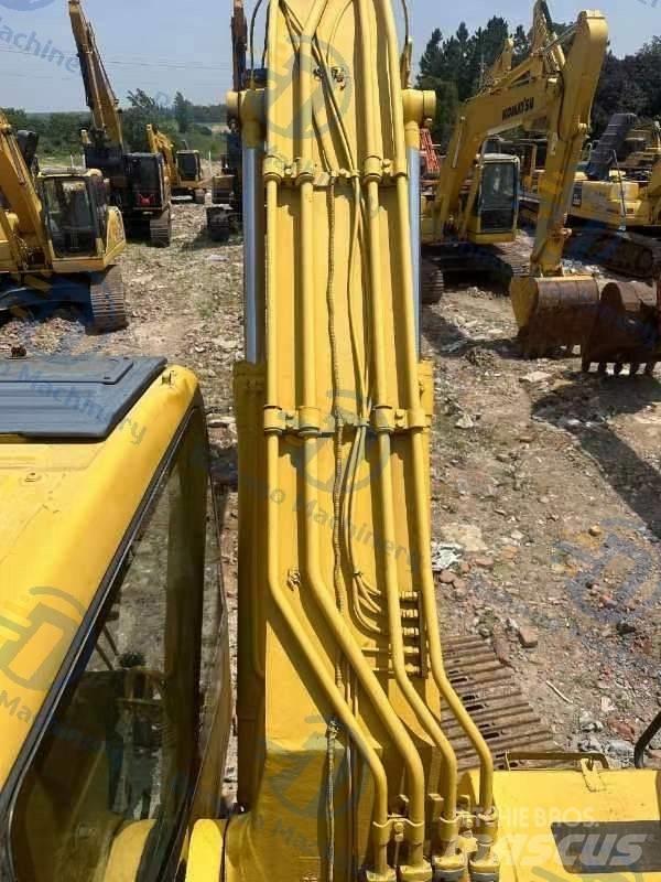 Komatsu PC220-7 Kāpurķēžu ekskavatori