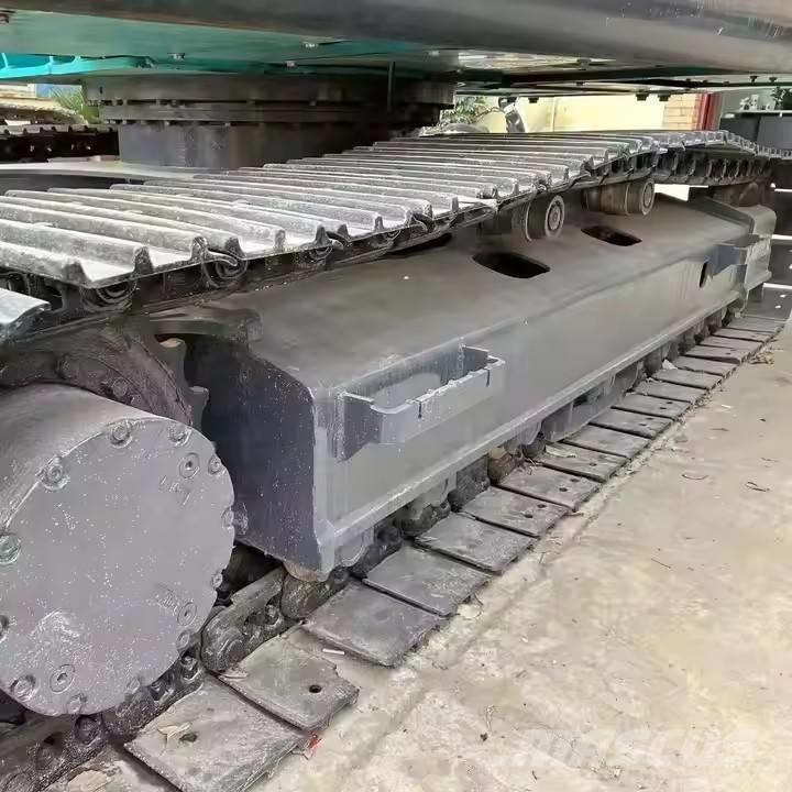 Kobelco SK 200 Kāpurķēžu ekskavatori