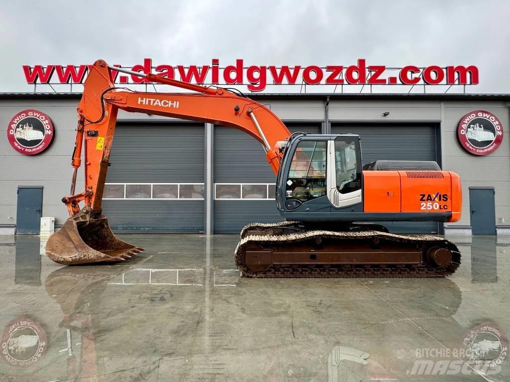 Hitachi ZX 250 LC-3 Kāpurķēžu ekskavatori
