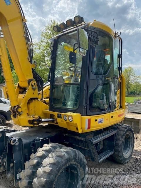 Komatsu PW98MR-11 Ekskavatori uz riteņiem