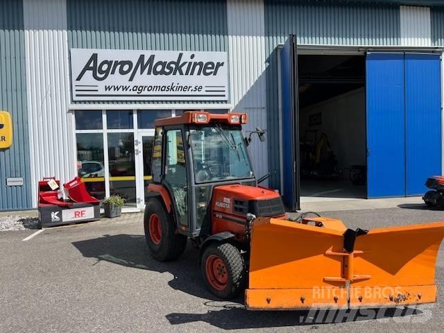 Kubota ST 30 Kompaktie traktori