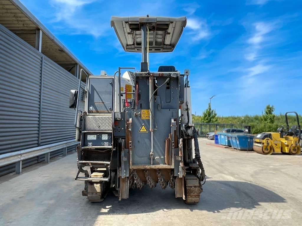 Wirtgen W 100 F Asfalta dzesēšanas iekārtas