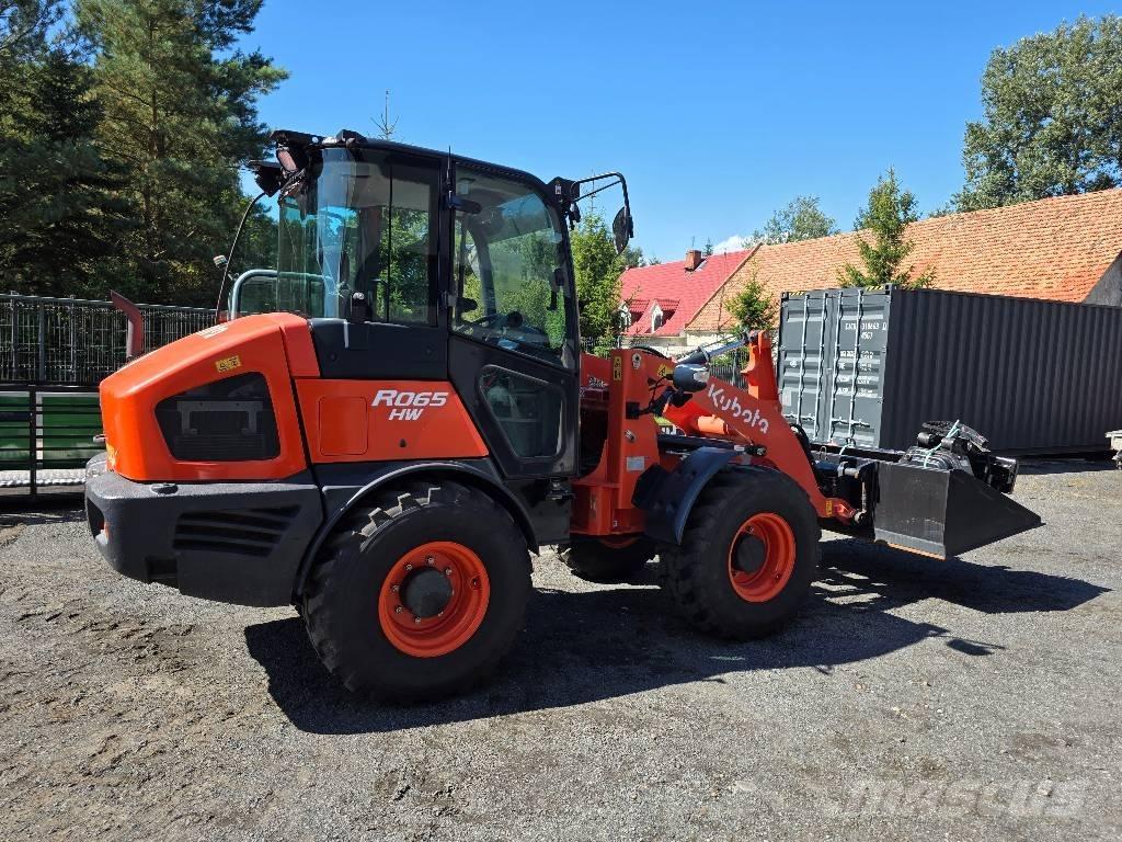 Kubota R 065 Iekrāvēji uz riteņiem