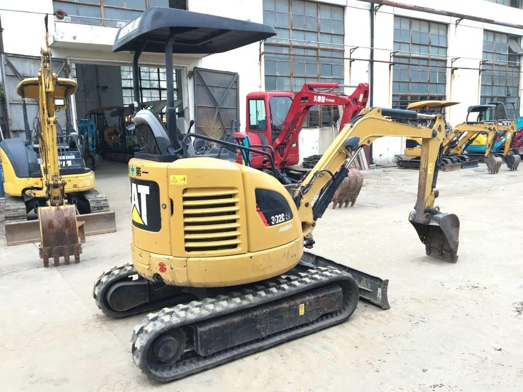CAT 302C Kāpurķēžu ekskavatori