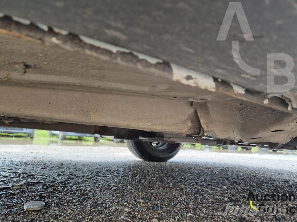 Ford Courier Preču pārvadāšanas furgoni