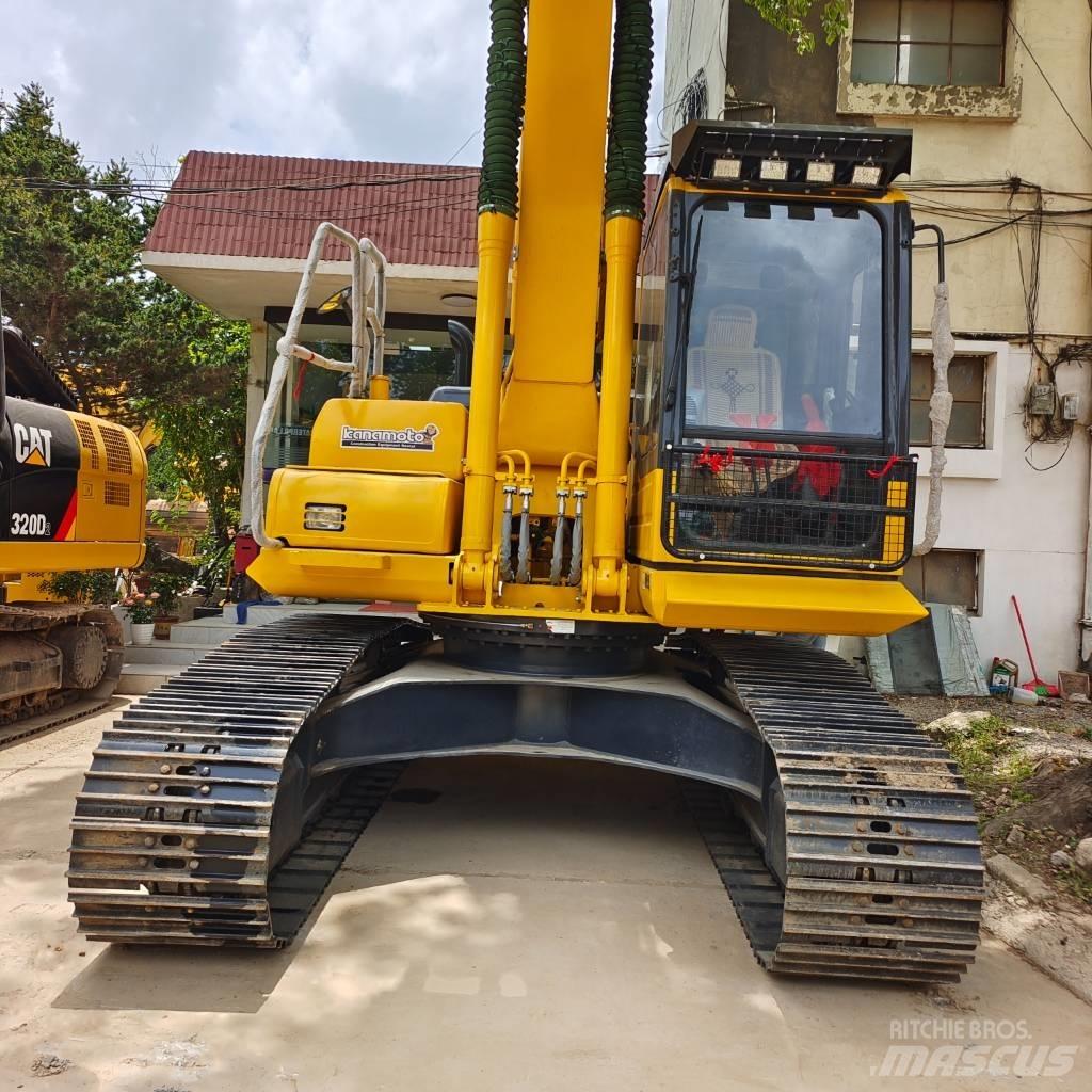 Komatsu PC 200 Kāpurķēžu ekskavatori