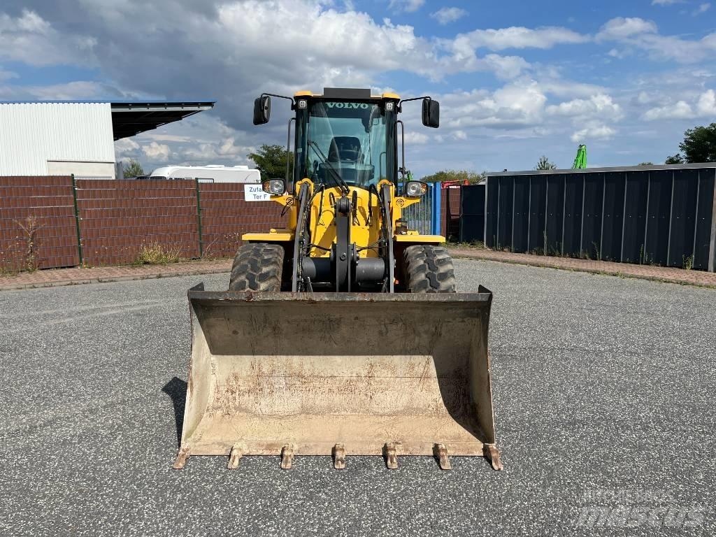 Volvo L 35 GS Lietoti riteņu kompaktiekrāvēji