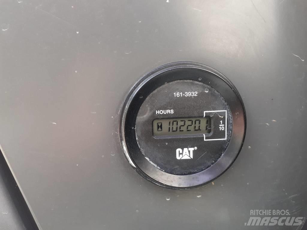 CAT 319 D L Kāpurķēžu ekskavatori