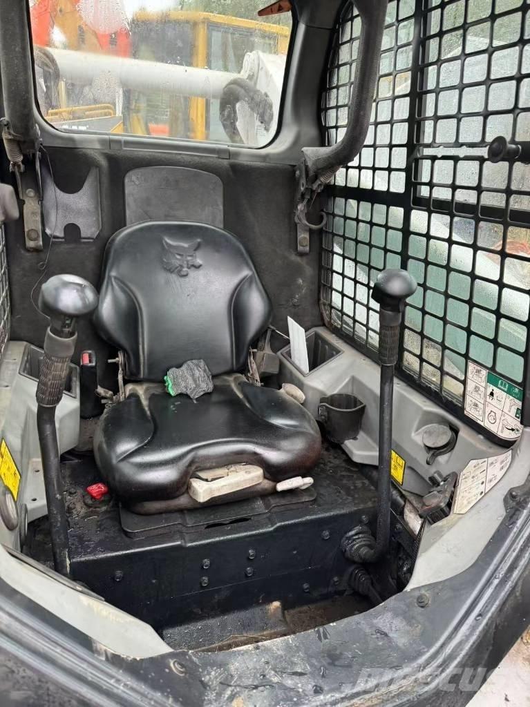 Bobcat T 770 Kāpurķēžu iekrāvēji