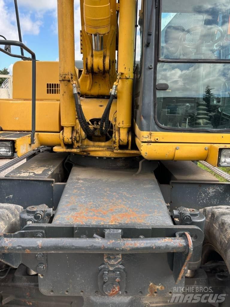 Komatsu PW 170 ES-6K Ekskavatori uz riteņiem