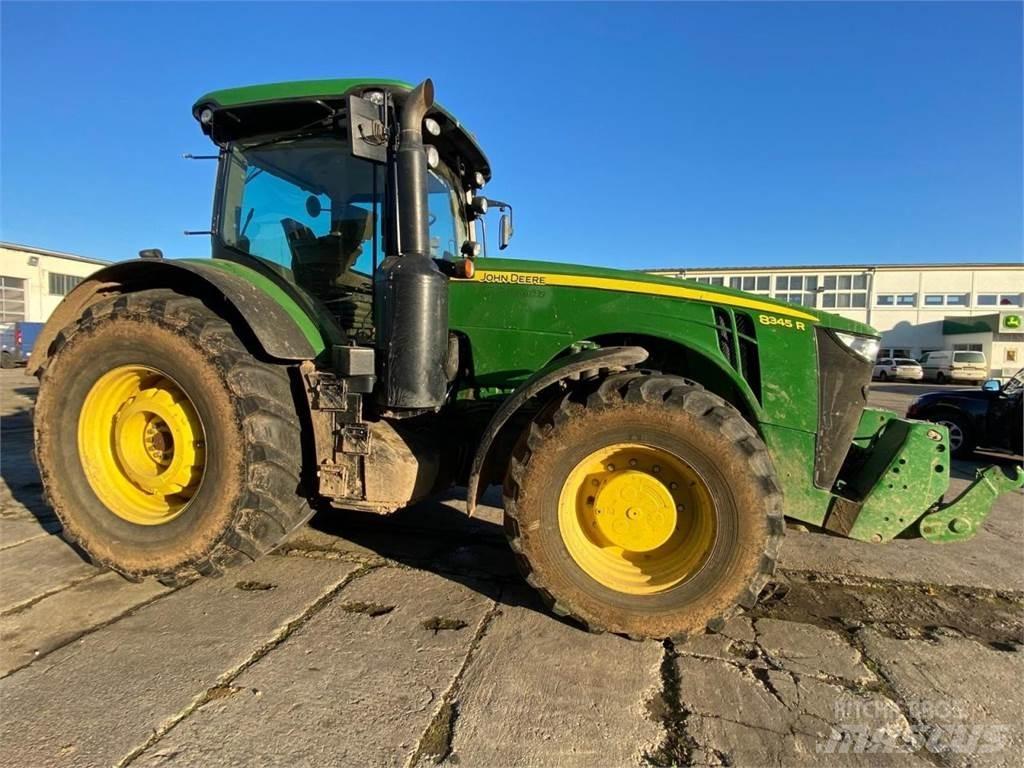 John Deere 8345 R Traktori