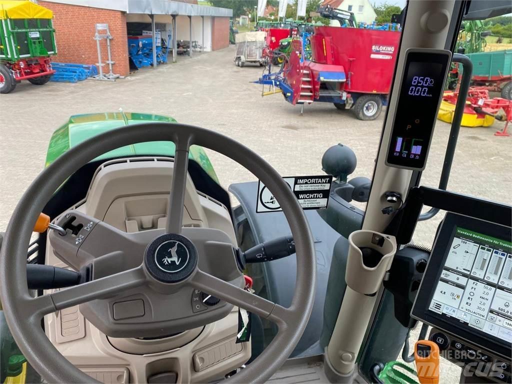 John Deere 6R 215 Traktori