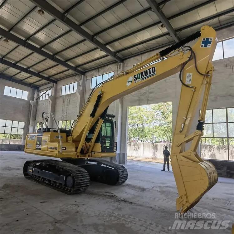 Komatsu PC200-8 Kāpurķēžu ekskavatori