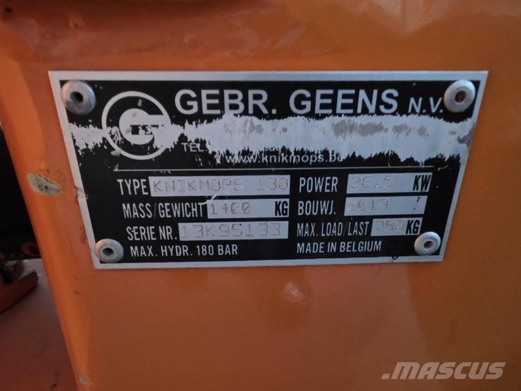 Knikmops KM 130 Mini iekrāvēji