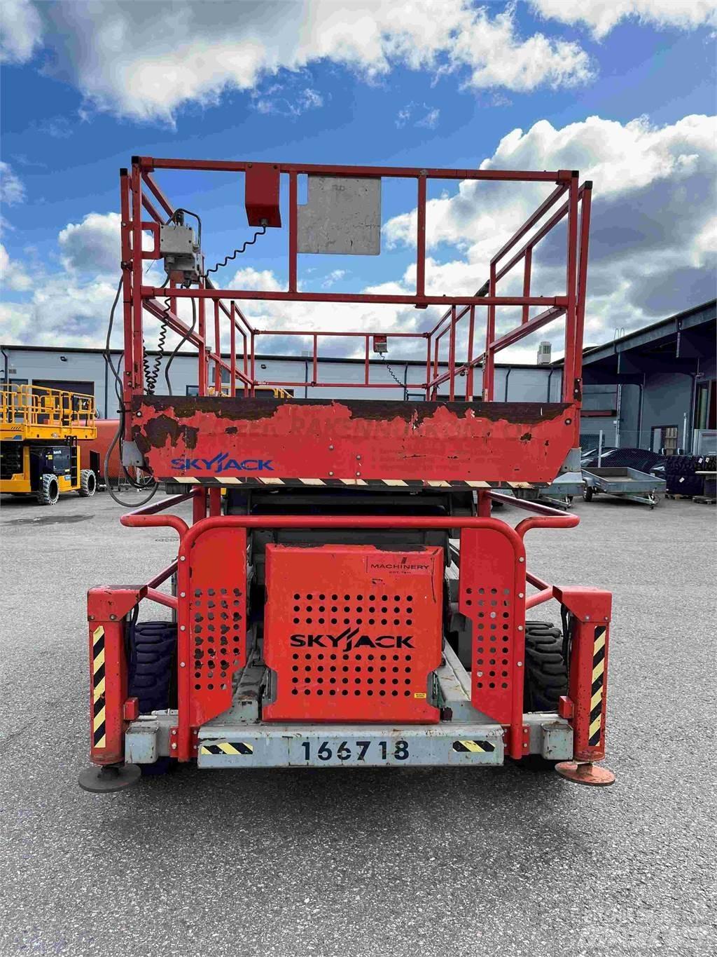 SkyJack SJ 9241 Šķerveida pacēlāji