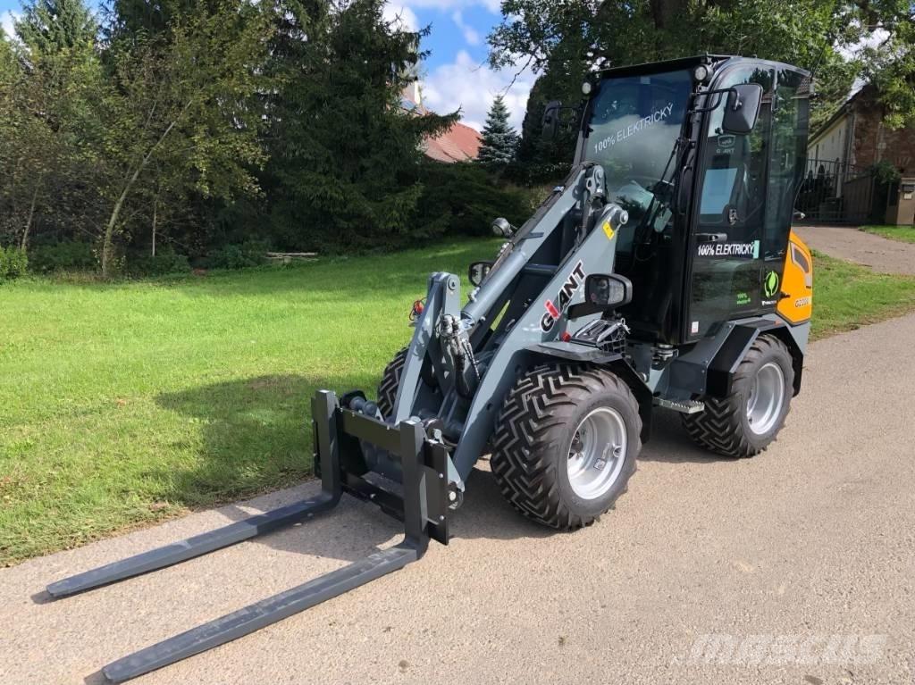GiANT G 2200 E Multifunkcionālie iekrāvēji