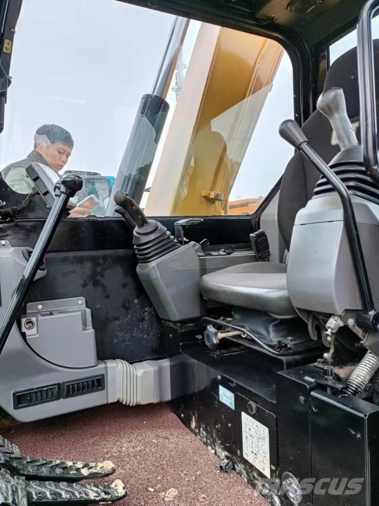 CAT 307 Kāpurķēžu ekskavatori