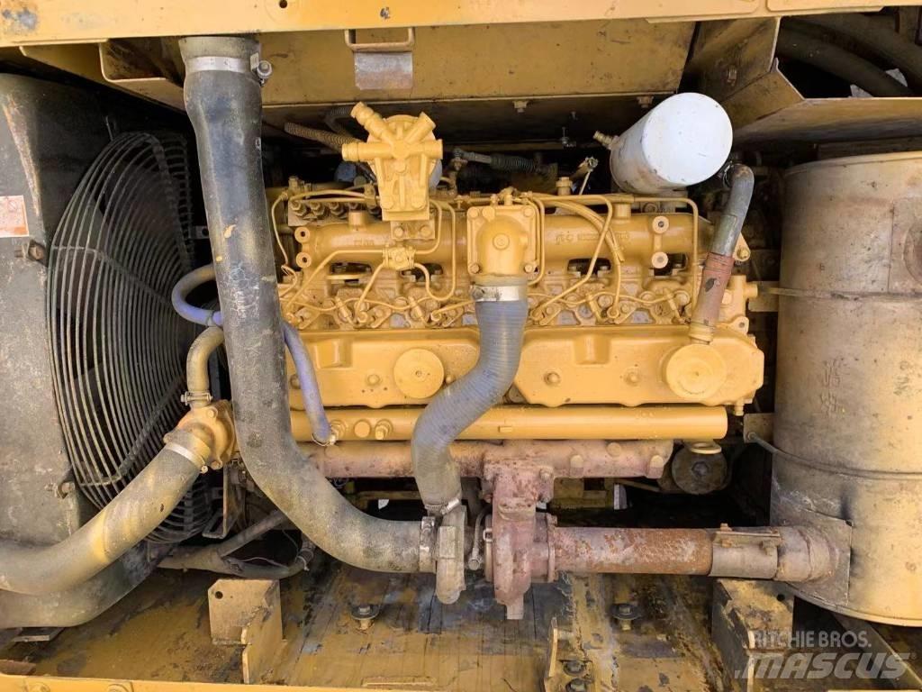 CAT 320C Kāpurķēžu ekskavatori