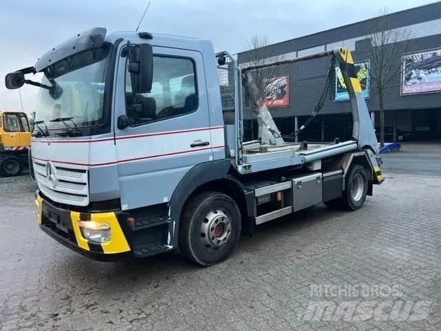 Mercedes-Benz 1327 Kravas automašinas konteineru vedeji