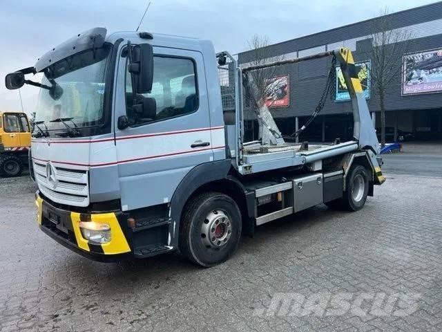Mercedes-Benz 1327 Kravas automašinas konteineru vedeji