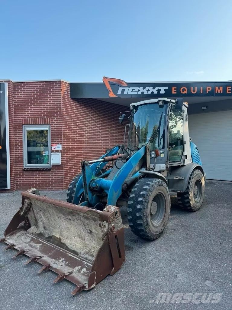 Atlas AR 65 Iekrāvēji uz riteņiem