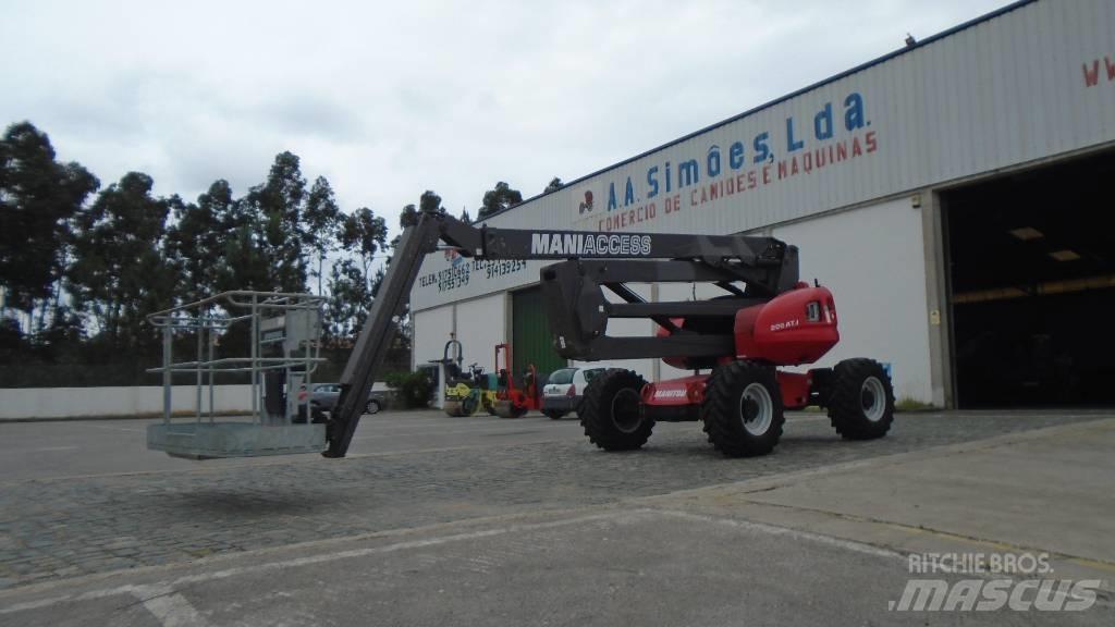 Manitou 200 ATJ Strēles pacēlāji