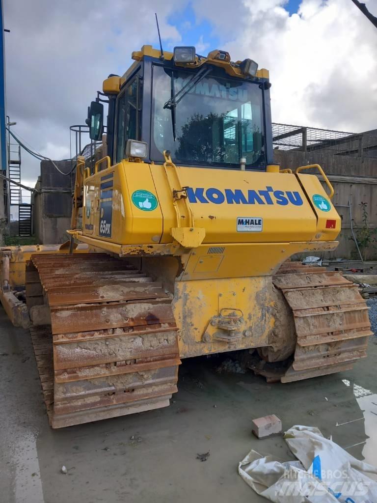 Komatsu D65PX-18 Kāpurķēžu buldozeri