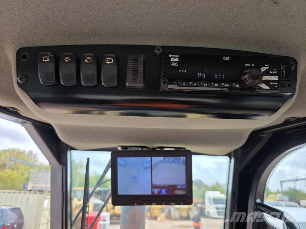 CAT D 5 K 2 LGP Kāpurķēžu buldozeri