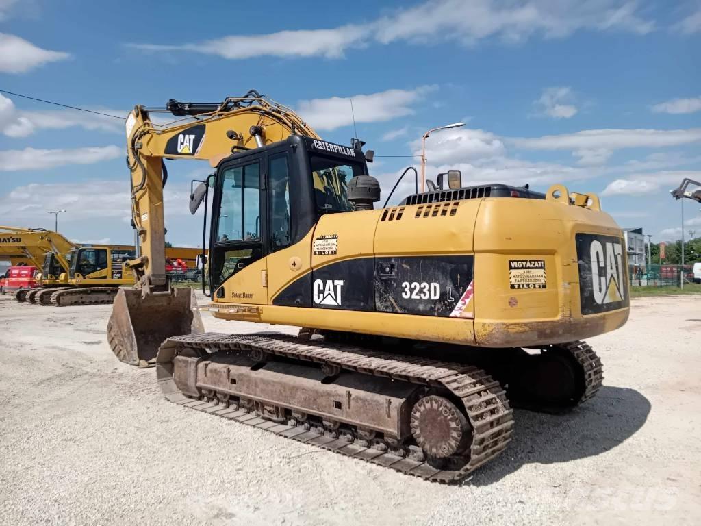 CAT 323 D L Kāpurķēžu ekskavatori