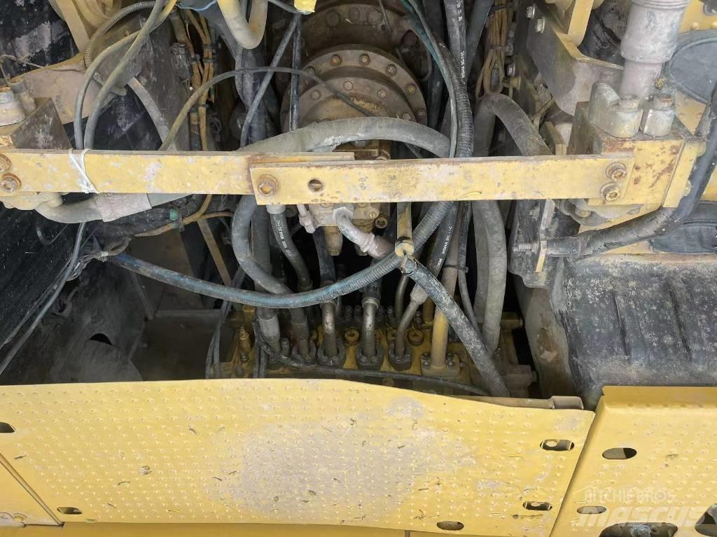 CAT 320GC Kāpurķēžu ekskavatori