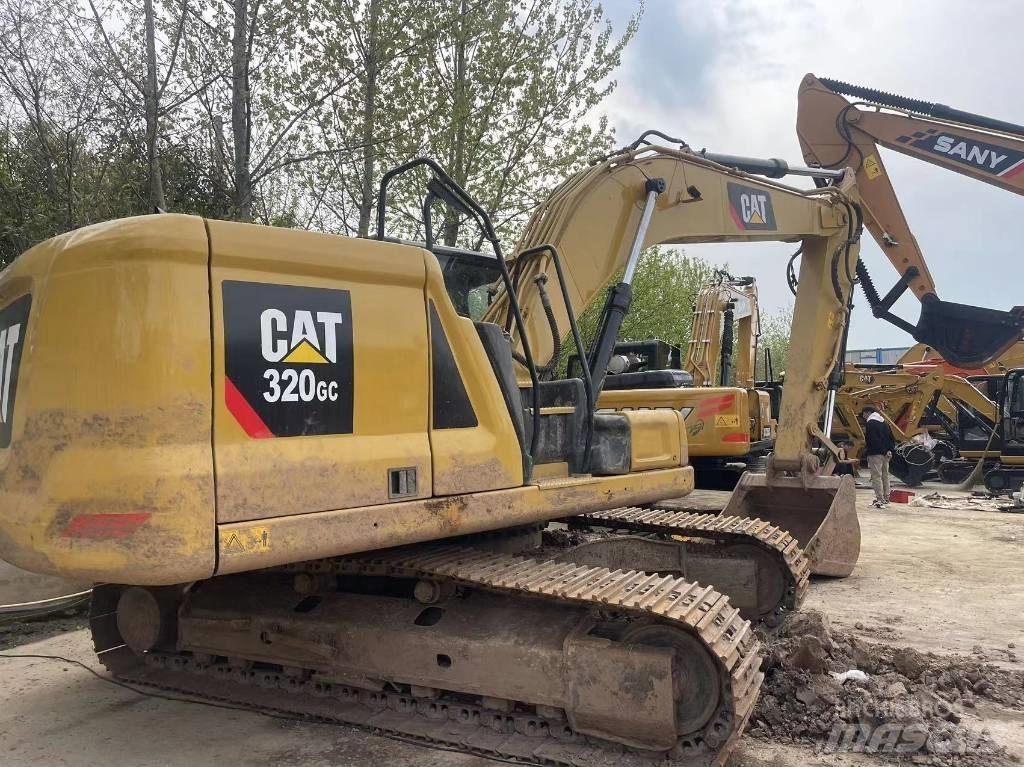 CAT 320GC Kāpurķēžu ekskavatori