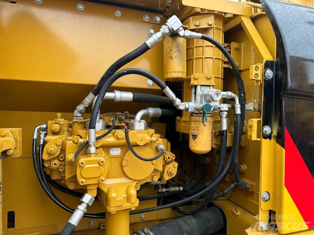CAT 320 Kāpurķēžu ekskavatori