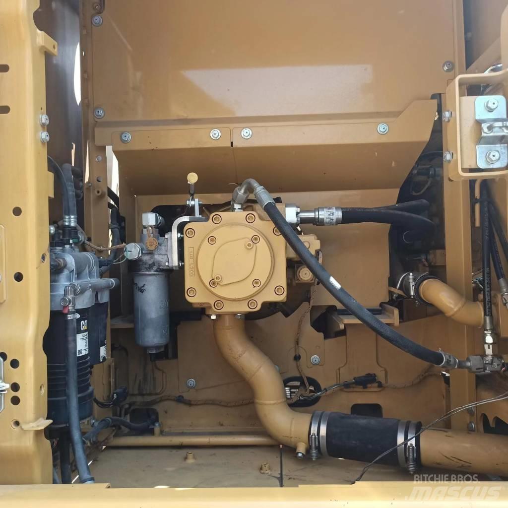 CAT 320 Kāpurķēžu ekskavatori
